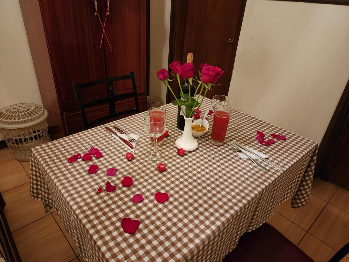 Hotel Casa Franciscana Кито Екстериор снимка