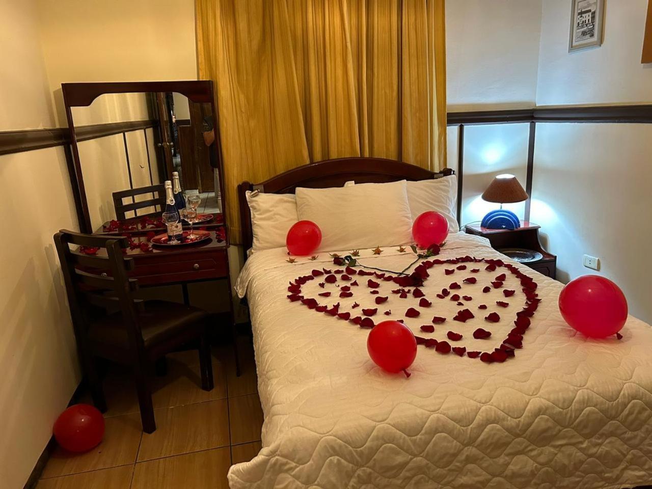 Hotel Casa Franciscana Кито Екстериор снимка