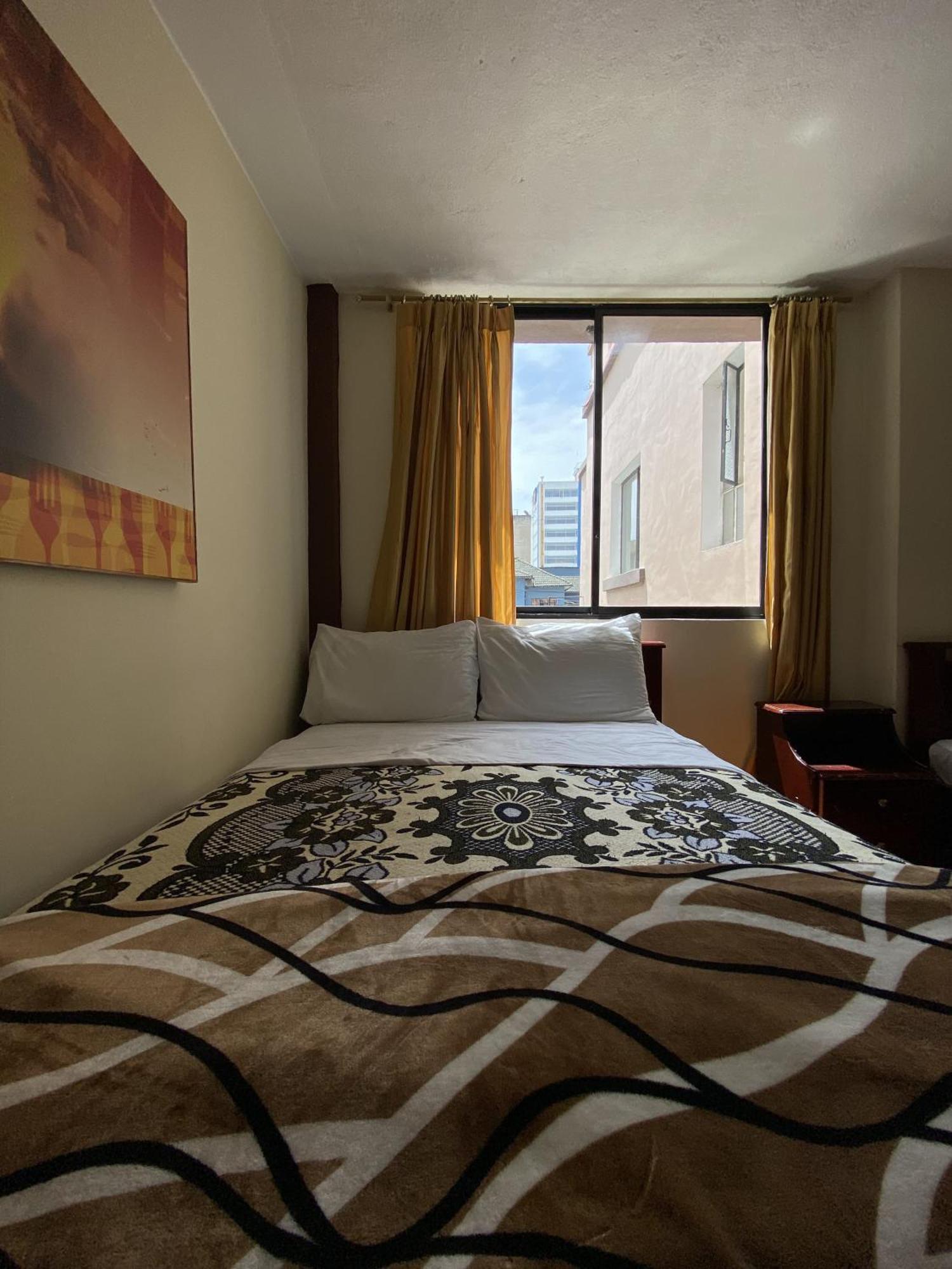 Hotel Casa Franciscana Кито Екстериор снимка